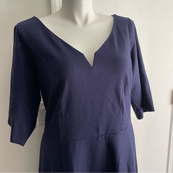 NWT Navy Dress by City Chic, Size XXL/24 - Picture 5 of 8